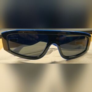 Chanel Shield Sunglasses Ref.6057 1768/S4, A71615 X02081 S6814 Blue And Gray